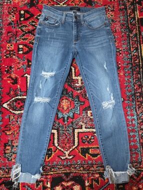 Judy Blue Medium Blue Distressed Skinny Jeans with Frayed Cuffs